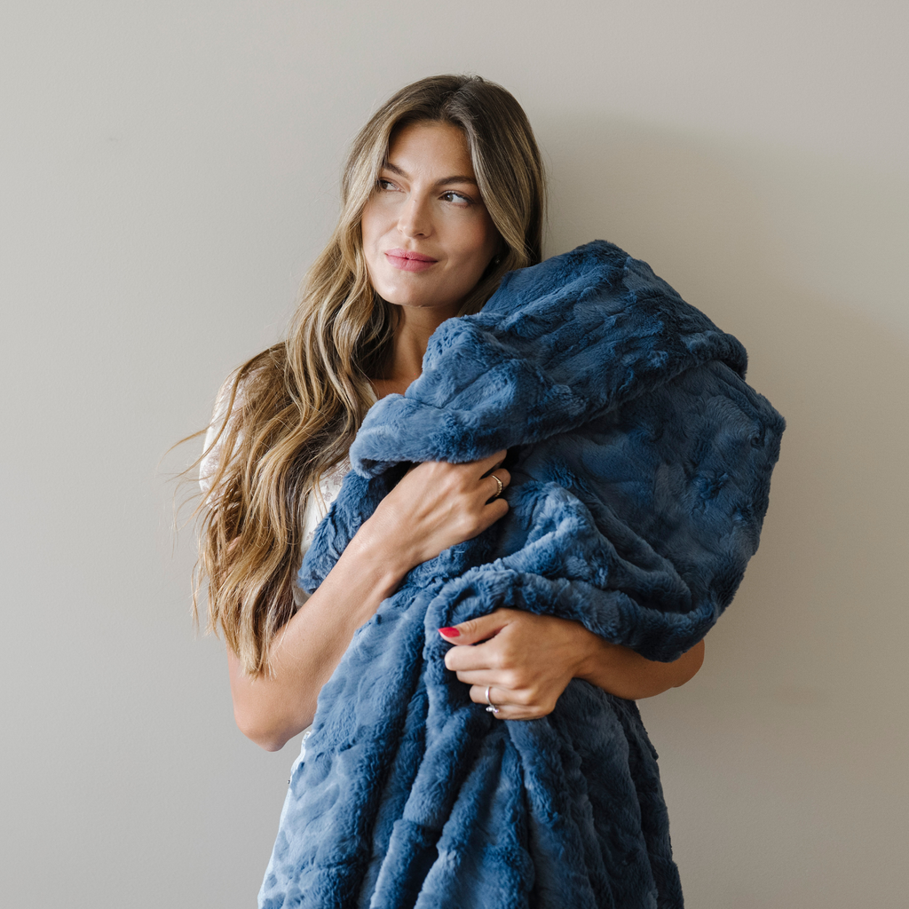 PATTERNED FAUX FUR XL THROW BLANKETS