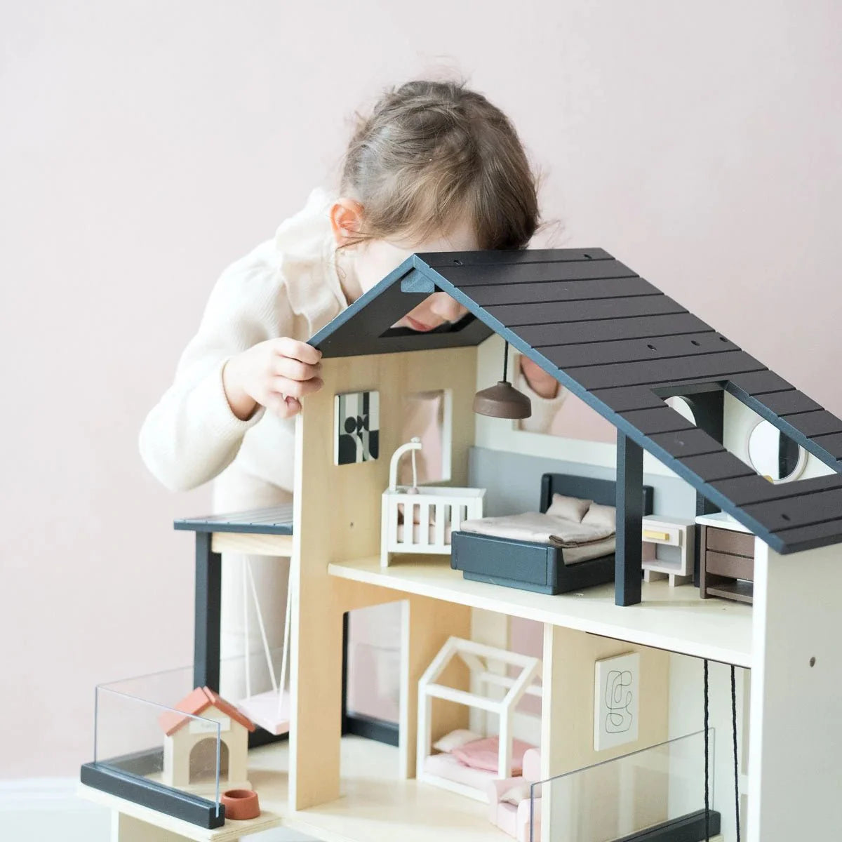 Sweetwood Edge Dollhouse