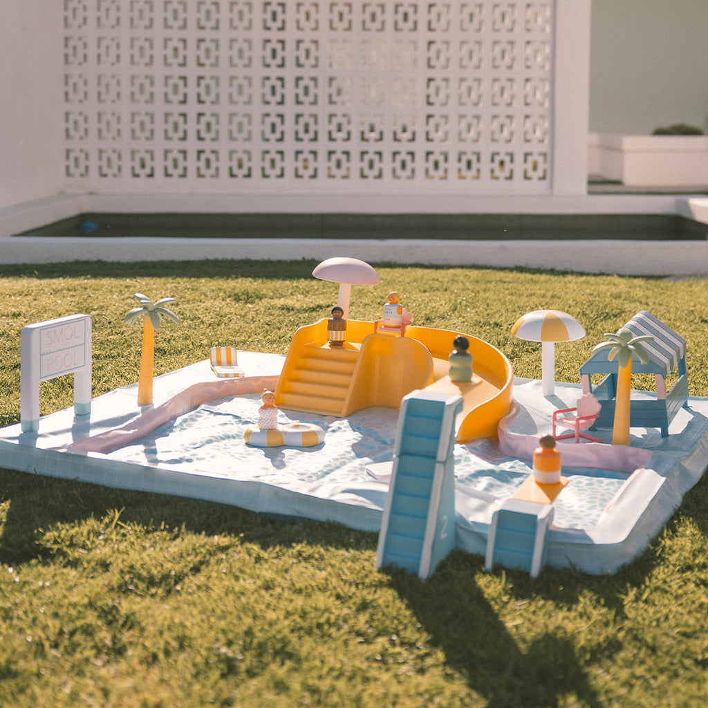 Pool Day Water Table